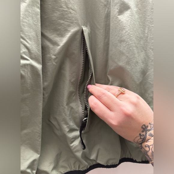 Women’s Izod Pullover Jackset, sz Sm - Picture 3 of 5